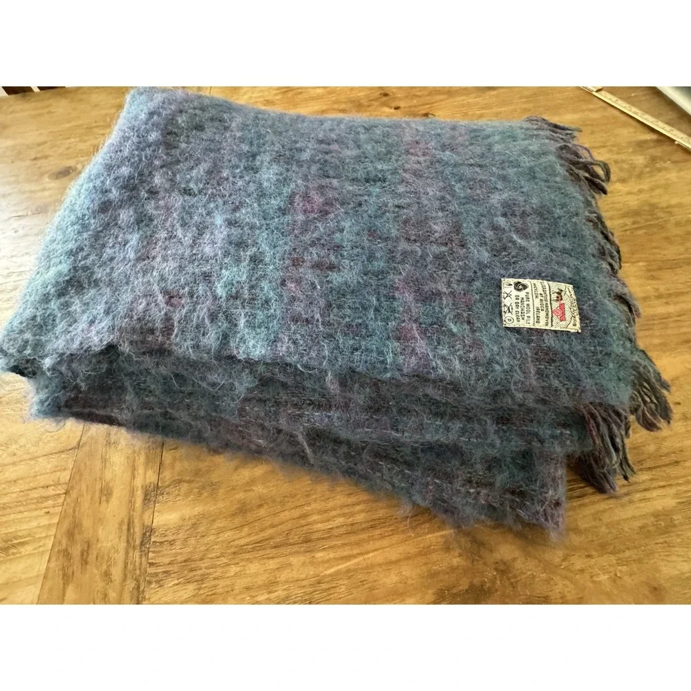 Avoca Handweavers Ireland Pure Woo Pile Plaid Throw Blanket 52X72 Fringe Vintage